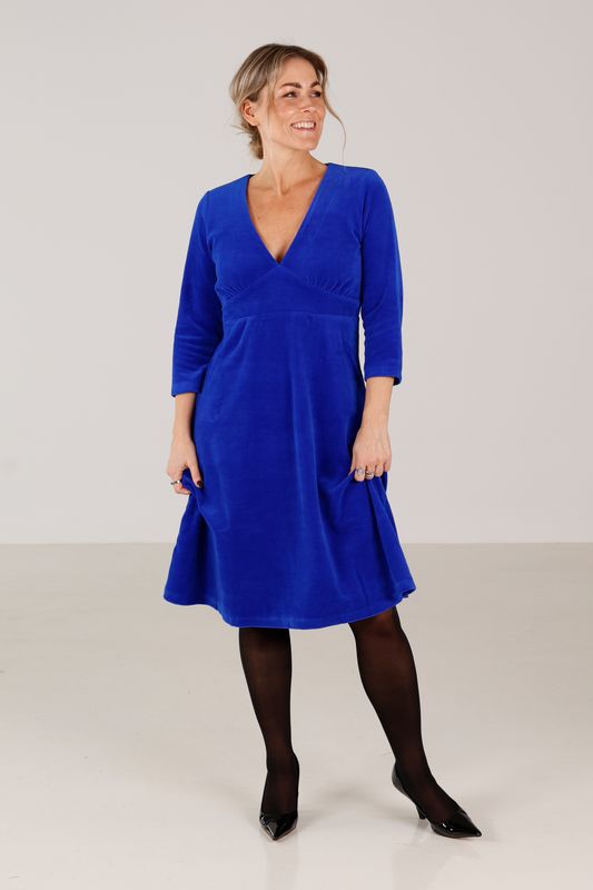 Hildur kungsblå velurklänning