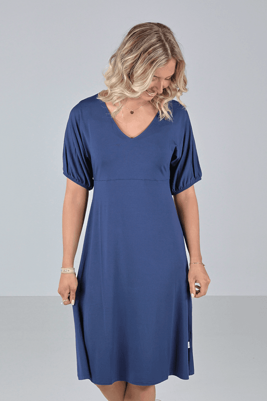 Roberta fantastisk blå basisklänning