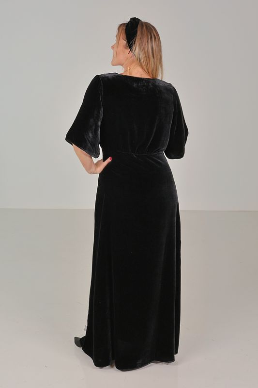 Arianna svart eksklusiv klänning i silkevelour 