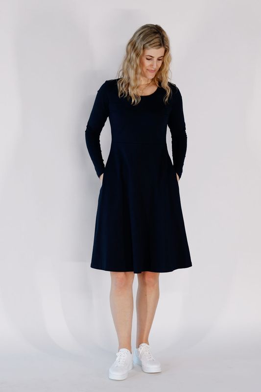 Siren marinblå basklänning