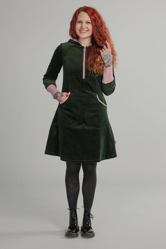 Bianca grön och rosa huvklänning