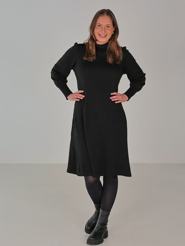 Milanda svart merinoull klänning