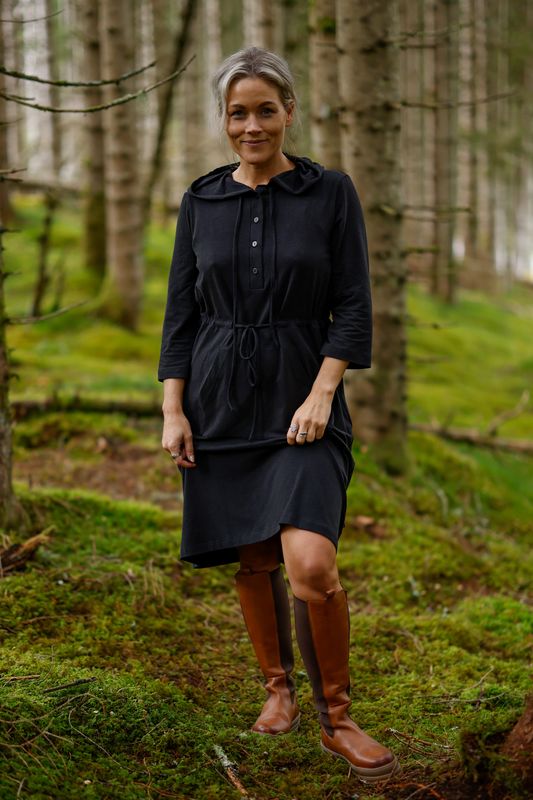 Elsa svart bambu klänning 